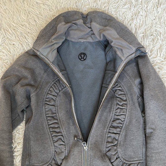Lululemon Cuddle Up Jacket Heathered Blurred Grey / Blurred Grey - Glitter! - Picture 6 of 10
